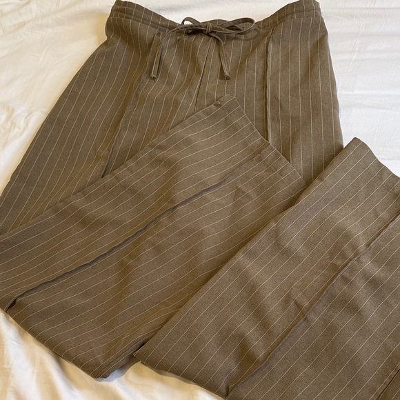 ASOS Design Olive Green Pinstripe Wide-Leg Pants - Picture 8 of 10